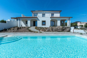 Villa Infinity with Pool by Wonderful Italy